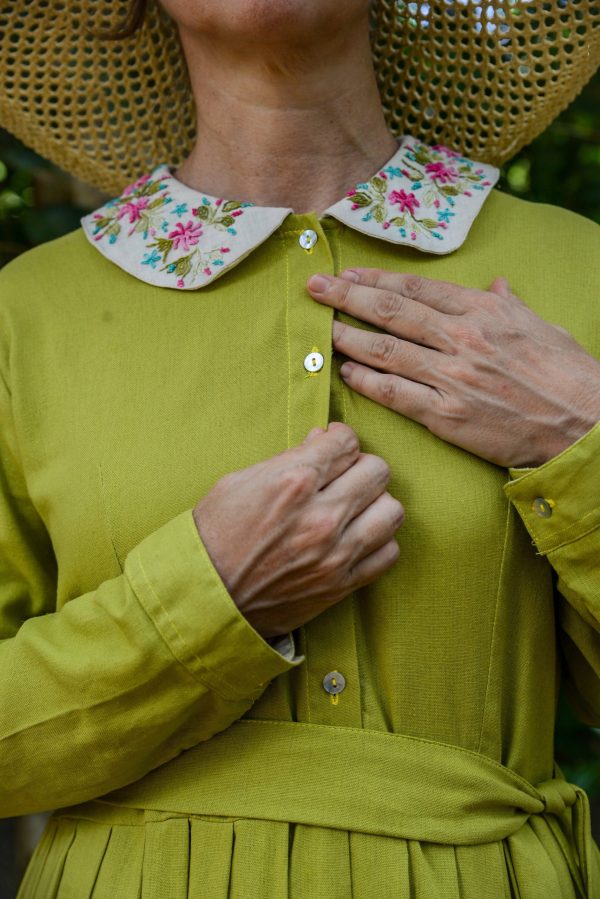 Green Linen Long Sleeve Dress - Image 4